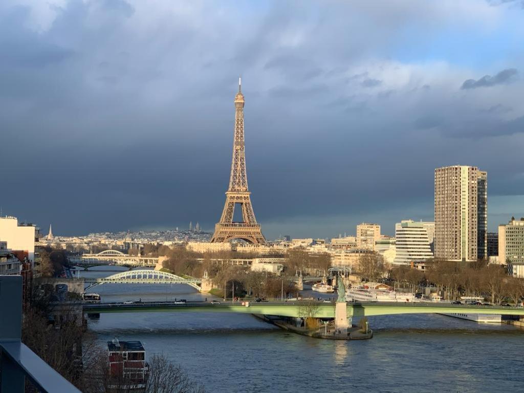 Appartement Vue Tour Eiffel Paris 16 Eme Экстерьер фото
