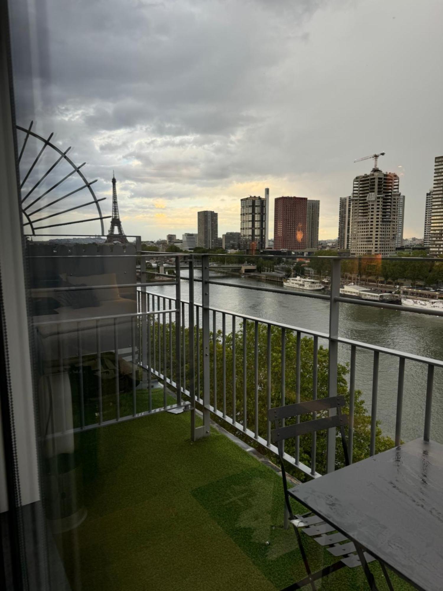 Appartement Vue Tour Eiffel Paris 16 Eme Экстерьер фото