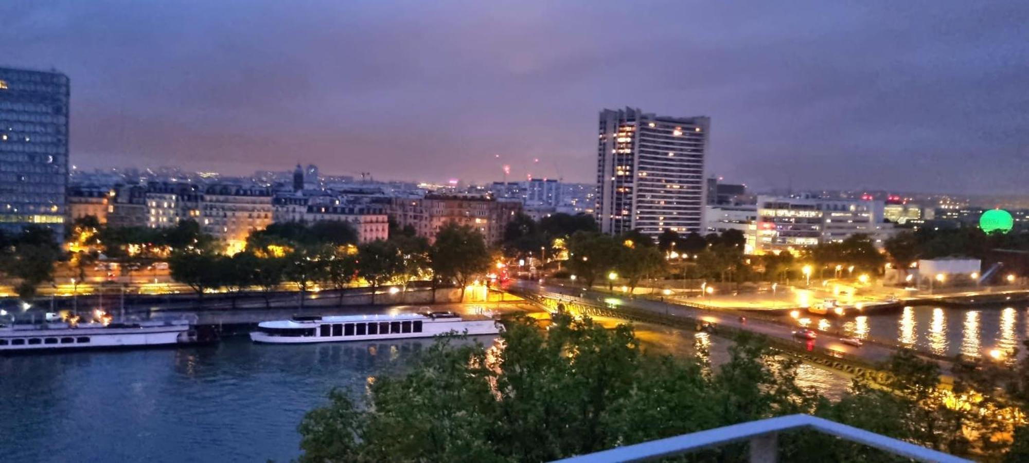 Appartement Vue Tour Eiffel Paris 16 Eme Экстерьер фото